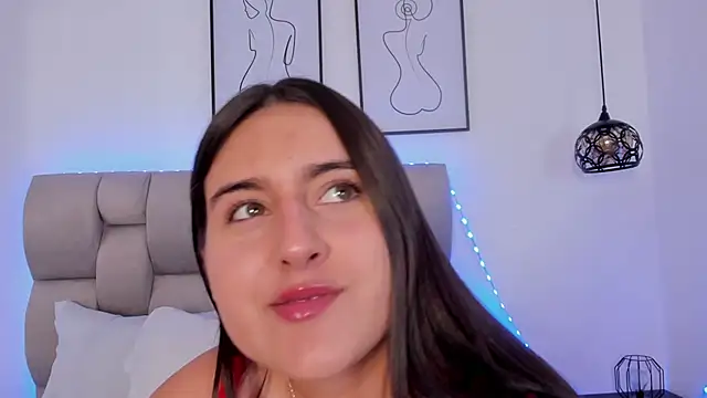 Snapshot of Hanna_Evans__ chatting on February 3, 2026, 1:05 pm Hanna Evans online show from February 3, 2026, 1:05 pm