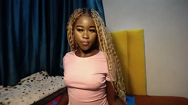 blackrose001 online show from October 3, 2025, 11:35 pm