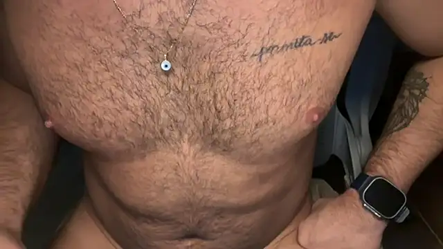 Snapshot of TopRaw3 chatting on November 2, 2025, 9:28 pm TopRaw3 online show from November 2, 2025, 9:28 pm