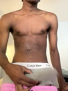 Snapshot of Renoirmonter chatting on October 16, 2025, 3:51 am Renoirmonter online show from October 16, 2025, 3:51 am