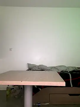 Snapshot of Renoirmonter chatting on October 17, 2025, 7:49 pm Renoirmonter online show from October 17, 2025, 7:49 pm