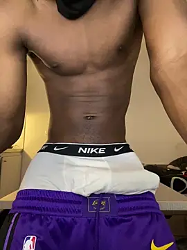 Snapshot of Renoirmonter chatting on March 5, 2026, 5:09 pm Renoirmonter online show from March 5, 2026, 5:09 pm