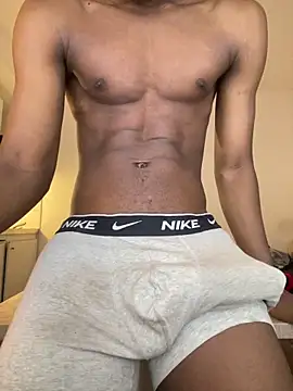 Snapshot of Renoirmonter chatting on March 19, 2026, 5:17 pm Renoirmonter online show from March 19, 2026, 5:17 pm