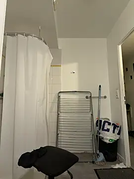 Snapshot of Renoirmonter chatting on March 25, 2026, 7:42 pm Renoirmonter online show from March 25, 2026, 7:42 pm