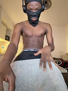 Snapshot of Renoirmonter chatting on March 31, 2026, 12:56 am Renoirmonter online show from March 31, 2026, 12:56 am