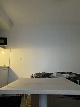 Snapshot of Renoirmonter chatting on March 31, 2026, 10:32 pm Renoirmonter online show from March 31, 2026, 10:32 pm