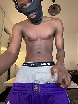 Snapshot of Renoirmonter chatting on April 2, 2026, 12:41 am Renoirmonter online show from April 2, 2026, 12:41 am