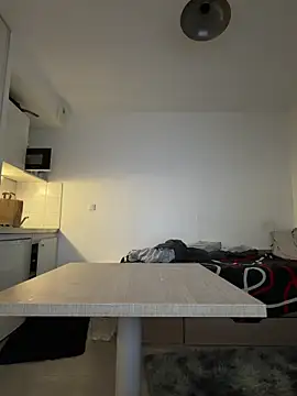 Snapshot of Renoirmonter chatting on April 3, 2026, 2:31 am Renoirmonter online show from April 3, 2026, 2:31 am