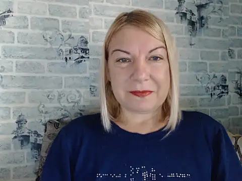 Snapshot of Lillia_Ray chatting on October 9, 2025, 8:34 am Lillia Ray online show from October 9, 2025, 8:34 am