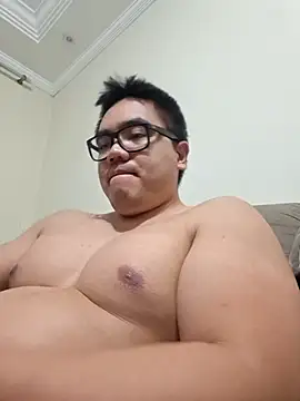 awesometeacher33 online show from June 14, 2026, 2:35 am