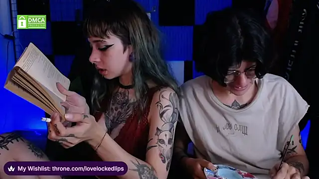 lovelockedlips online show from May 10, 2026, 6:29 am