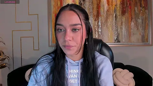 AmaliaCrus online show from October 17, 2025, 12:52 pm