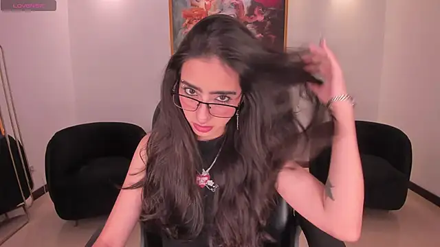 Snapshot of LarisaSmirnov chatting on February 28, 2026, 3:40 am LarisaSmirnov online show from February 28, 2026, 3:40 am