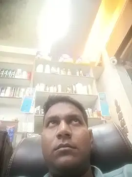 vikesh05 online show from May 5, 2026, 8:28 pm