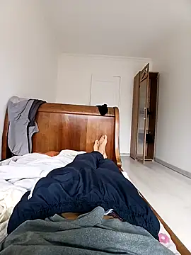 Snapshot of Viktoriya001 chatting on March 21, 2025, 9:23 am Viktoriya001 online show from March 21, 2025, 9:23 am