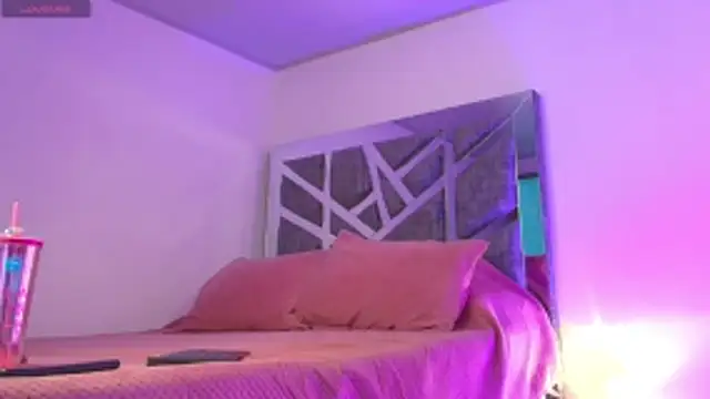 Meghann sweet1993 online show from February 20, 2026, 6:26 am