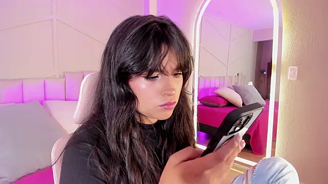 Snapshot of Eimmy_bm chatting on October 30, 2025, 7:25 pm Eimmy bm online show from October 30, 2025, 7:25 pm