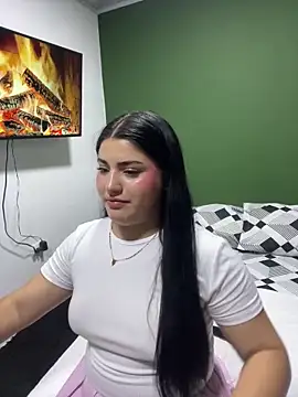 pareja curiosa19 online show from May 22, 2026, 10:48 pm