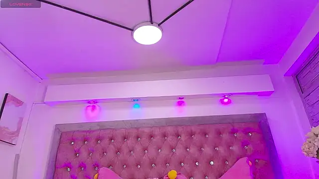 Andy Leex online show from February 8, 2026, 8:45 pm