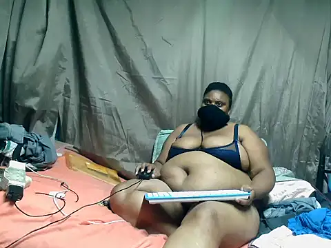 Snapshot of Berrylick chatting on April 15, 2026, 9:49 am Berrylick online show from April 15, 2026, 9:49 am