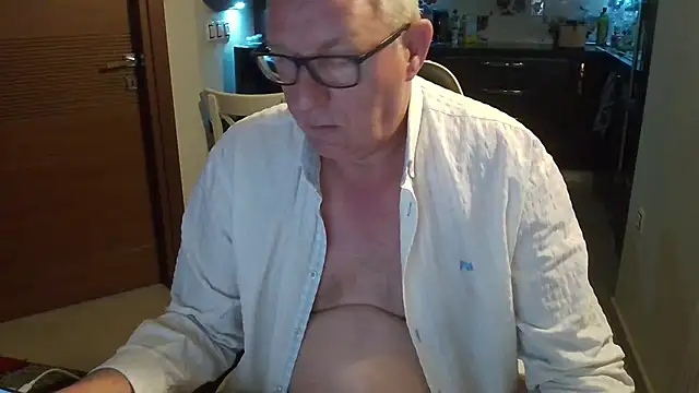 JamesBauer online show from March 8, 2026, 4:05 am