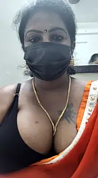 Snapshot of poojaa-rani chatting on March 19, 2025, 10:20 pm poojaa-rani online show from March 19, 2025, 10:20 pm