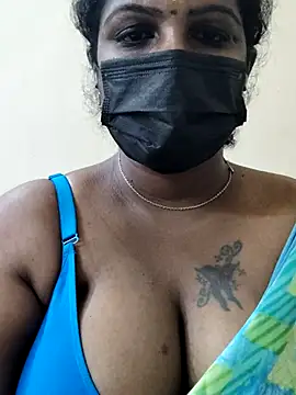 Snapshot of poojaa-rani chatting on March 20, 2025, 7:35 pm poojaa-rani online show from March 20, 2025, 7:35 pm