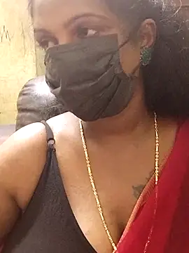 Snapshot of poojaa-rani chatting on September 29, 2025, 4:01 pm poojaa-rani online show from September 29, 2025, 4:01 pm