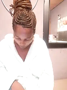 sexylira online show from October 13, 2025, 6:57 am