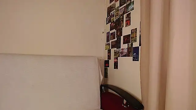 c0ralynx online show from November 12, 2025, 10:09 pm