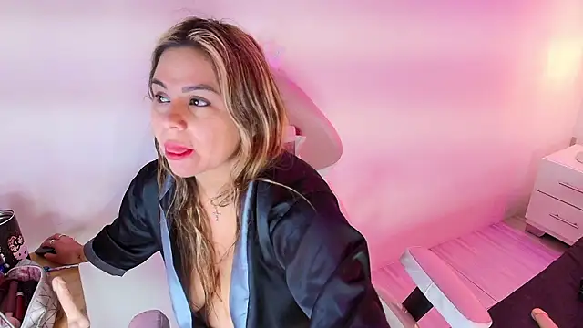 Lia adamsss online show from February 1, 2026, 3:54 pm