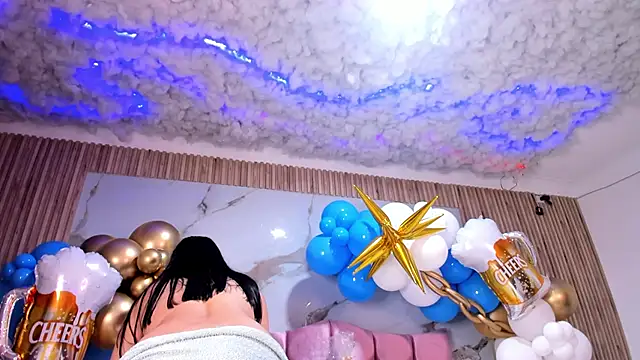 Snapshot of Nicolee19 chatting on October 1, 2025, 11:11 pm Nicolee19 online show from October 1, 2025, 11:11 pm