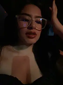 andrea gomes  online show from April 23, 2026, 7:30 am