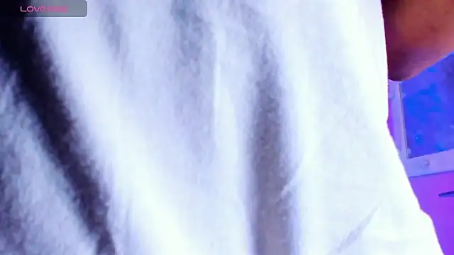 The Hot Ts Dolls online show from April 8, 2026, 2:06 pm