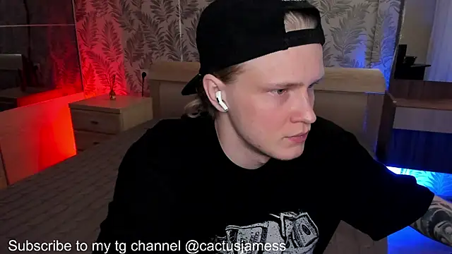 Snapshot of Cactus__James chatting on October 24, 2025, 6:04 pm Cactus James online show from October 24, 2025, 6:04 pm