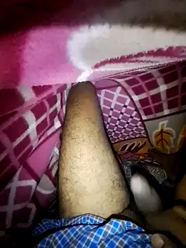 Snapshot of hot_integer chatting on November 17, 2025, 4:24 pm hot integer online show from November 17, 2025, 4:24 pm