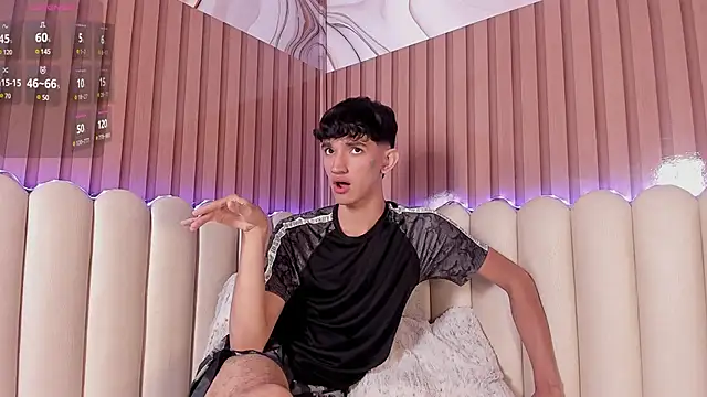 Snapshot of peachandtyron_ chatting on March 17, 2025, 10:17 pm peachandtyron online show from March 17, 2025, 10:17 pm