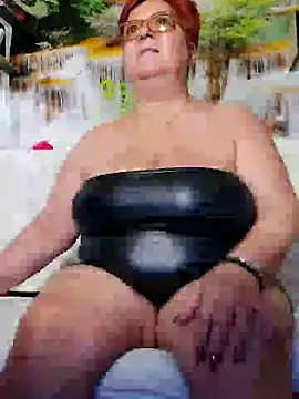 QueenPammy1 online show from January 25, 2025, 12:26 pm