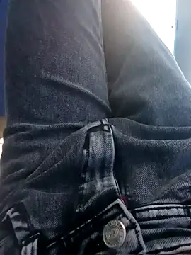 rickyxxxvvv online show from October 10, 2025, 12:48 pm