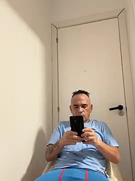 mateocali25 online show from July 15, 2026, 3:17 pm