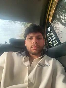 Snapshot of haku_kanjy chatting on November 18, 2025, 7:40 pm haku kanjy online show from November 18, 2025, 7:40 pm