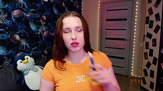 Snapshot of BarbiePieer chatting on October 17, 2025, 11:35 am BarbiePieer online show from October 17, 2025, 11:35 am