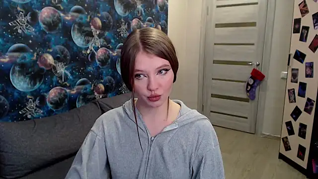 GinnyBlacky online show from December 15, 2025, 6:23 pm