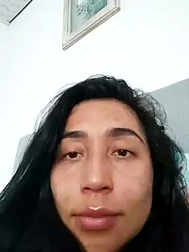 Elowyn online show from October 5, 2025, 8:51 pm