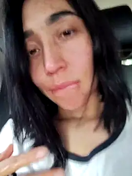 Elowyn online show from January 5, 2026, 5:38 pm