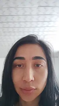 Elowyn online show from April 5, 2026, 3:20 pm