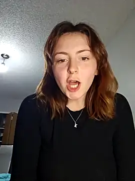 Snapshot of Tinyxteeny chatting on March 20, 2025, 1:57 am Tinyxteeny online show from March 20, 2025, 1:57 am