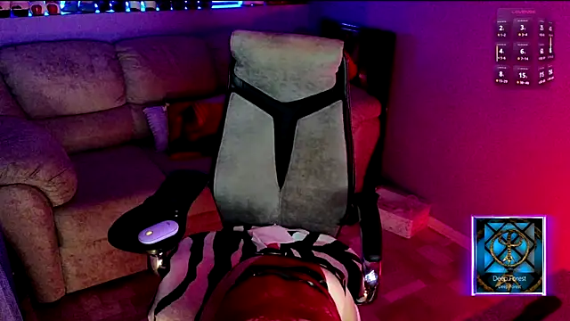 Snapshot of MilanaPure chatting on November 21, 2025, 4:16 pm MilanaPure online show from November 21, 2025, 4:16 pm