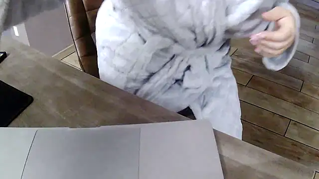 Snapshot of lady_gloria69 chatting on October 21, 2025, 4:57 am lady gloria69 online show from October 21, 2025, 4:57 am