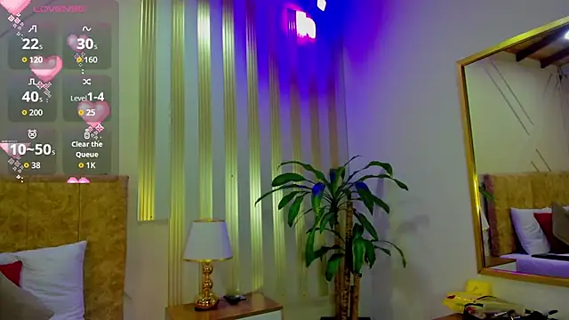 angelinarouse  online show from October 13, 2025, 3:28 am